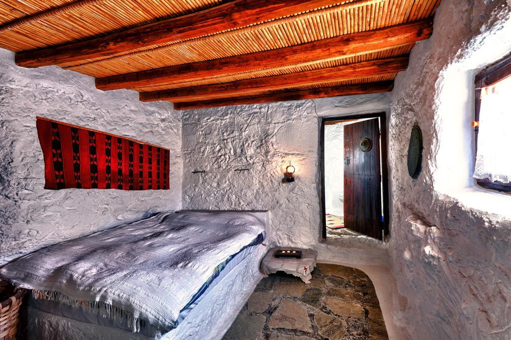 Aspros Potamos Aparthotel Makry Gialos  Room photo