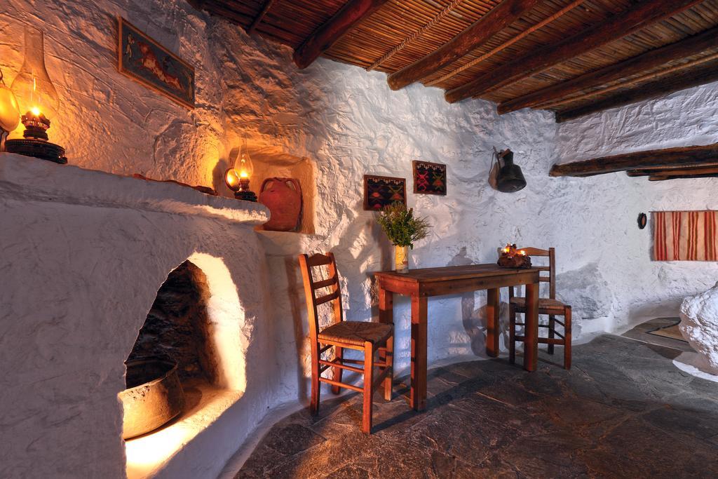 Aspros Potamos Aparthotel Makry Gialos  Room photo